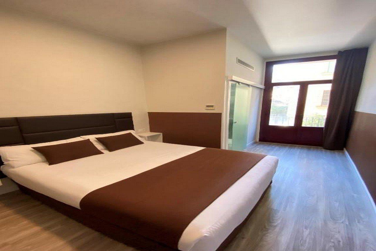 Bcn Urbaness Bonavista Guest house 2*