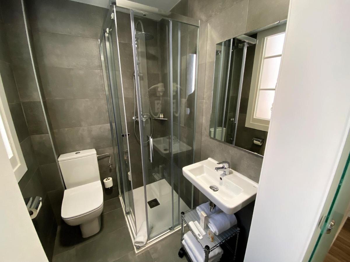 Bcn Urbaness Bonavista Guest house